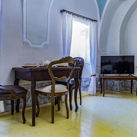 Apartman Charlotte V Dome So Studnou Na Streche Банска-Штьявница Экстерьер фото