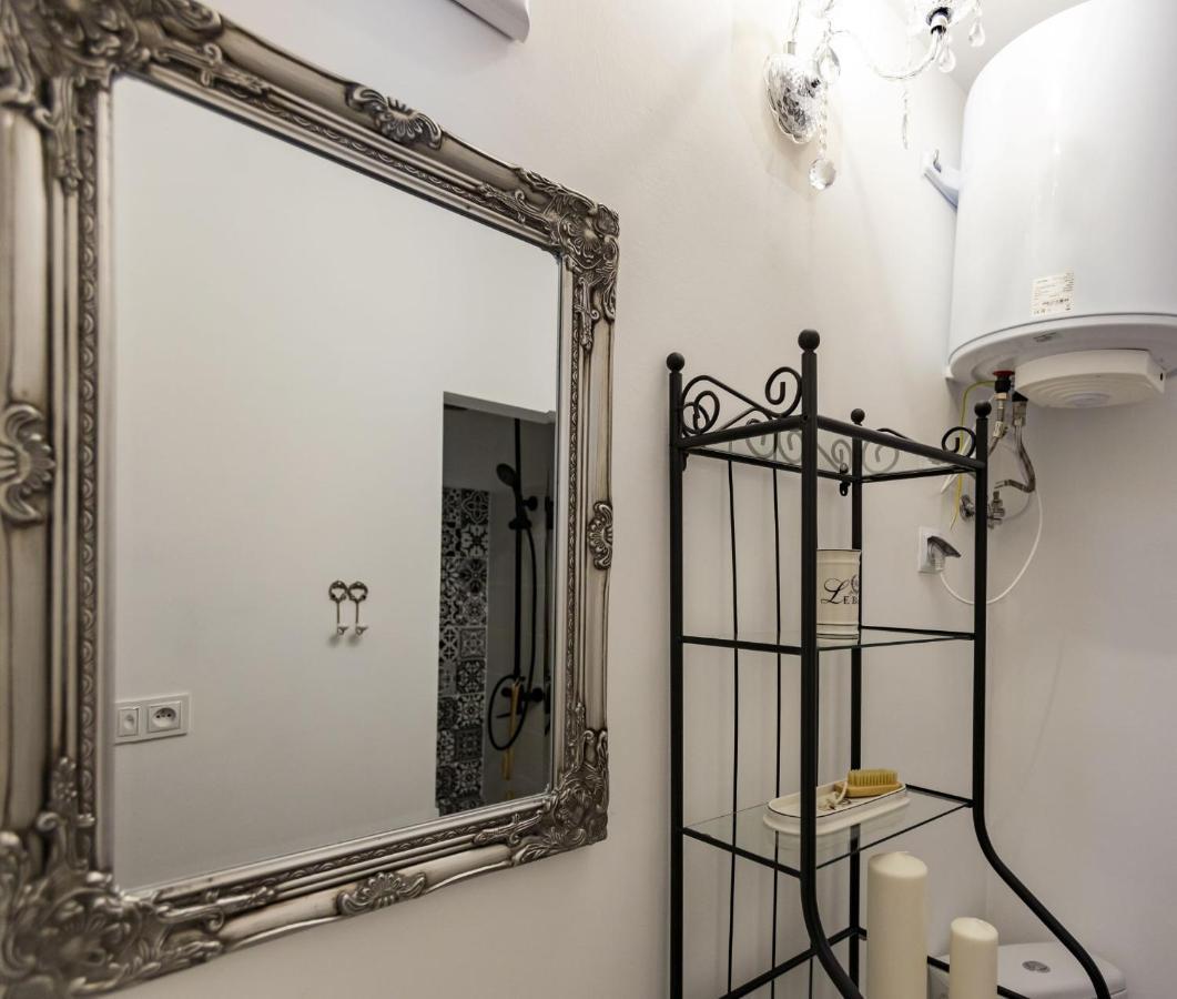 Apartman Charlotte V Dome So Studnou Na Streche Банска-Штьявница Экстерьер фото