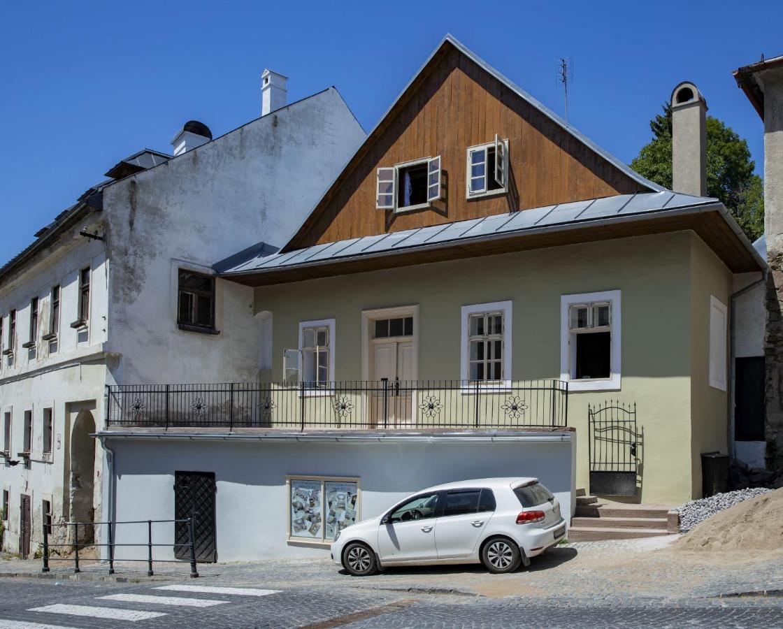 Apartman Charlotte V Dome So Studnou Na Streche Банска-Штьявница Экстерьер фото